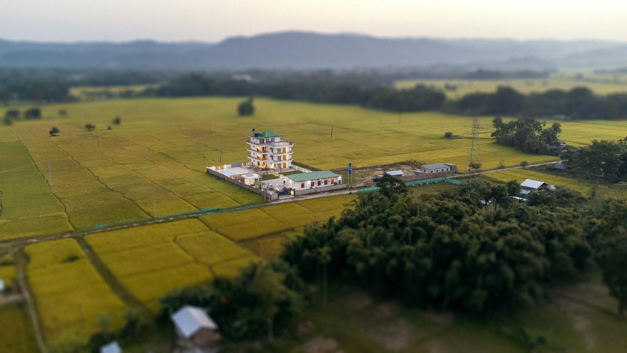 Hotel The Kaziranga Address Exterior foto